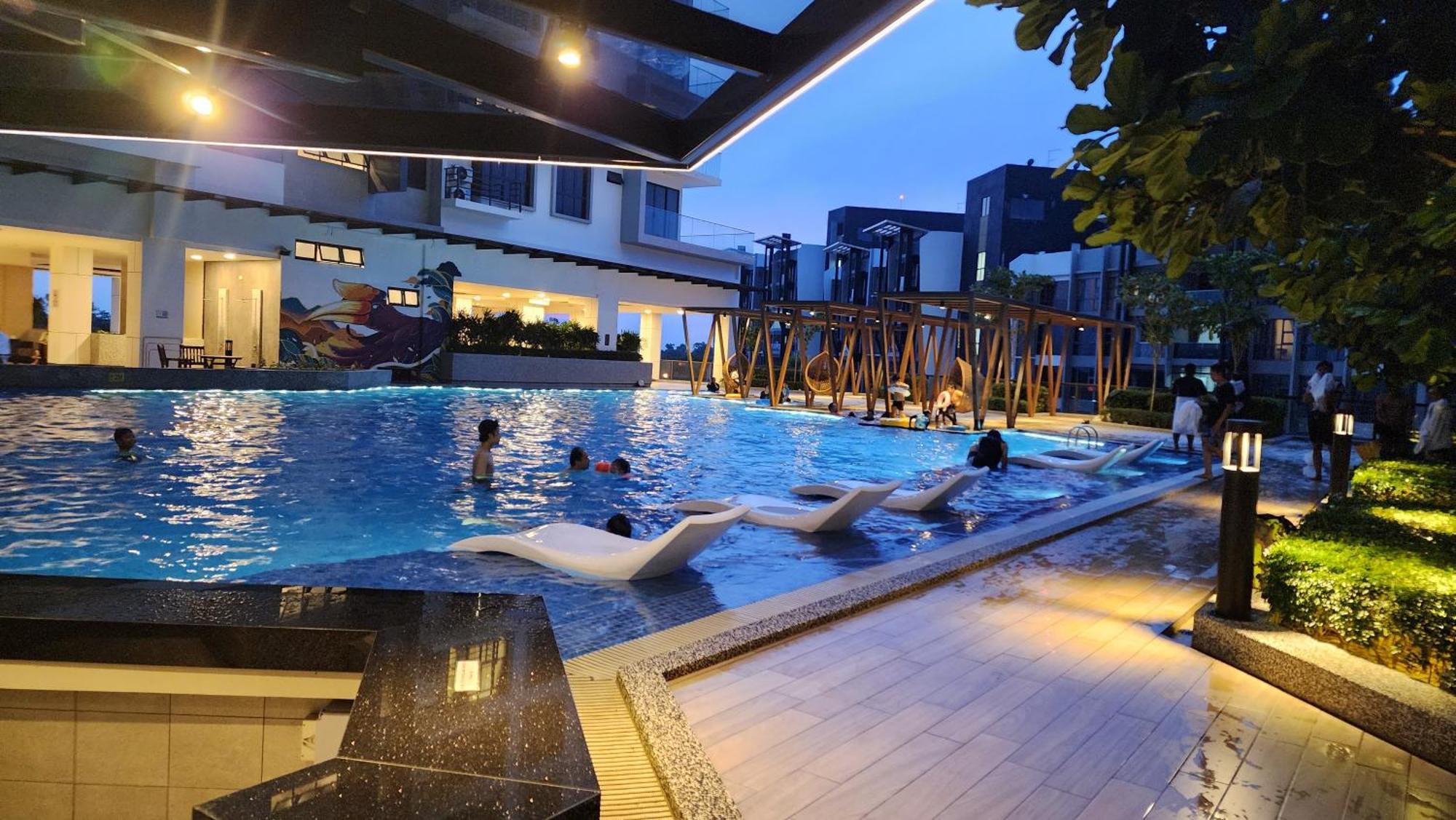 K-avenue With Ps5 And Pool View By Jh Project Apartment