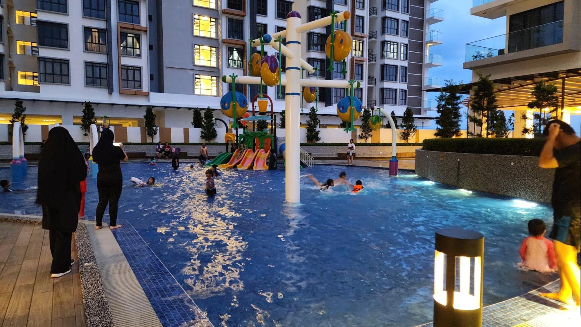 K-avenue With Ps5 And Pool View By Jh Project